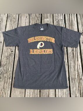 Mens L NFL Team Apperal Washington Redskins Foorball Team Graphic Tee Tshirt
